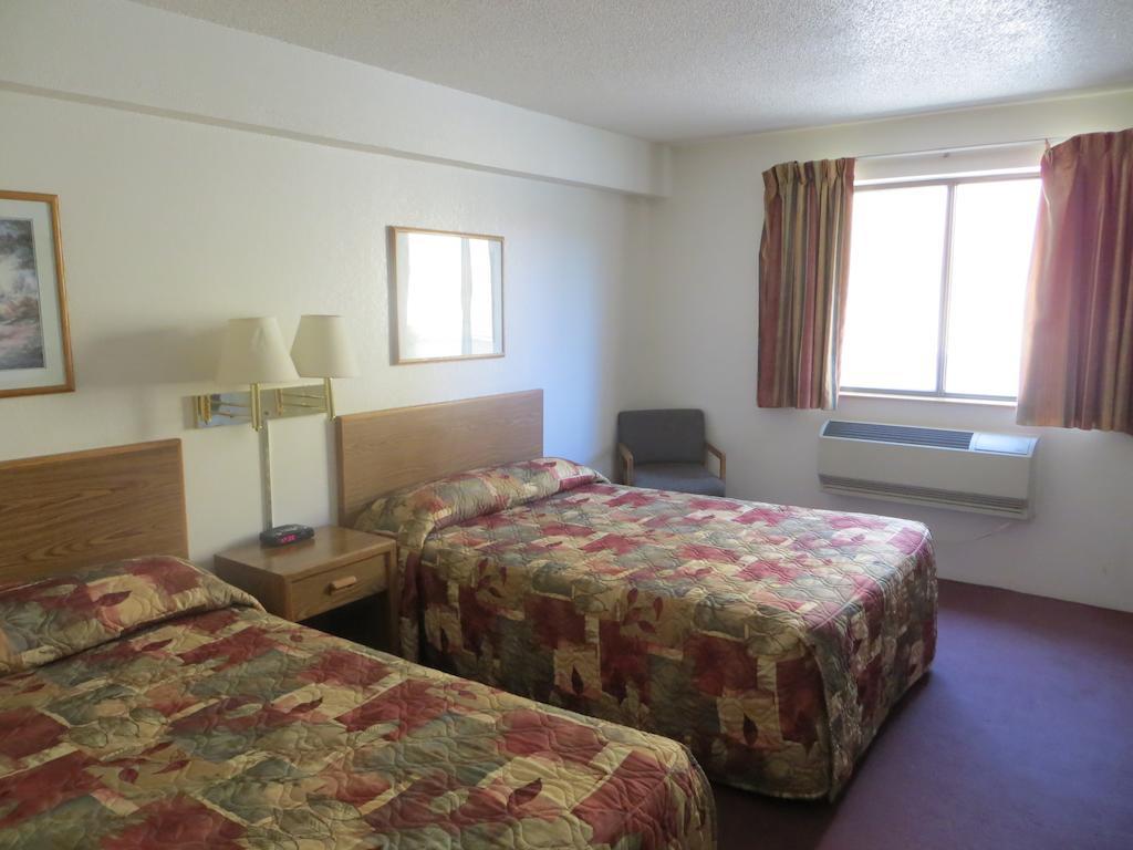 Super 8 By Wyndham Saanichton Victoria Airport 호텔 외부 사진